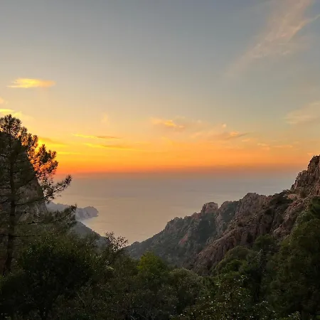 Bergerie Corse Avec Vue Piana (Corsica)